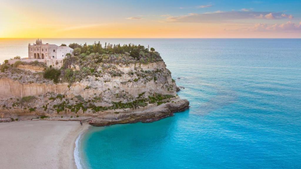 Bed & Breakfast Sunset Beach Rooms Tropea *